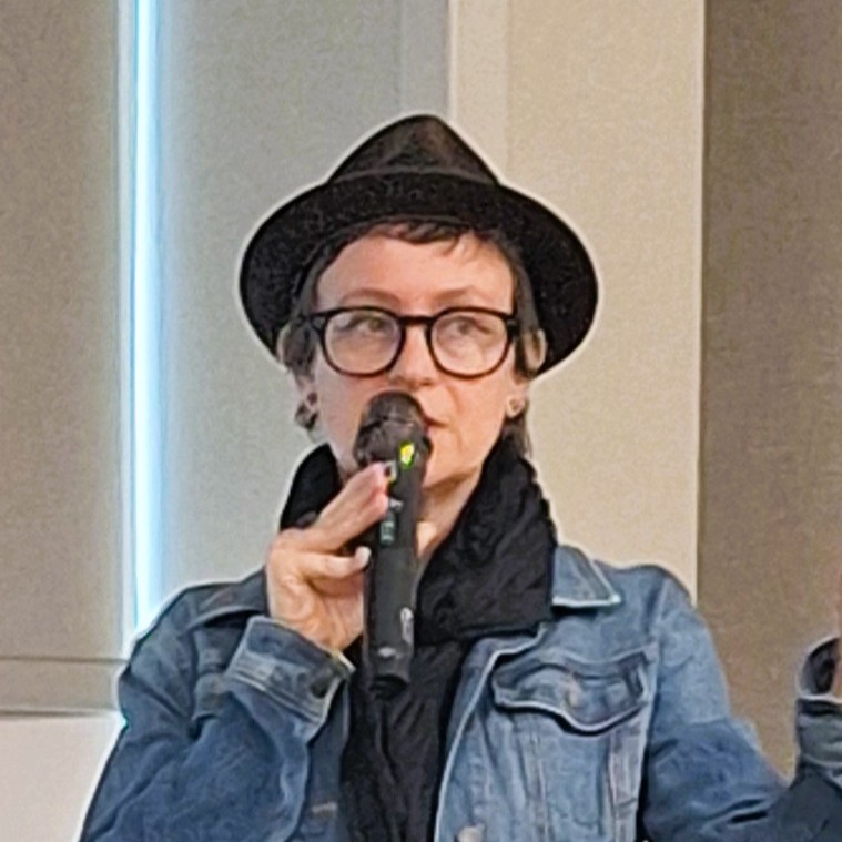 Cass Donish presenting on intertextuality, April 2026